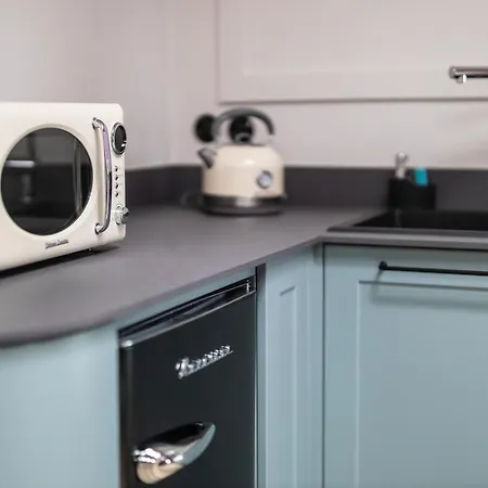 Latarnik - Piotrkowska 37