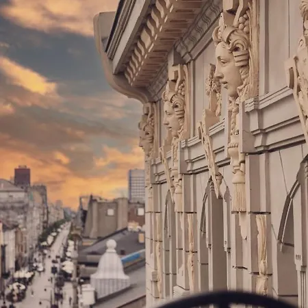 Latarnik - Piotrkowska 37 *