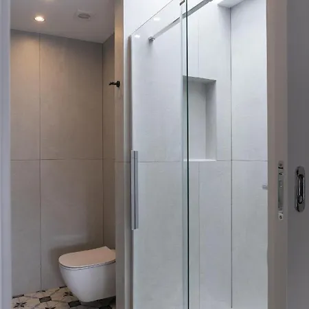 Latarnik - Piotrkowska 37 * Łódź