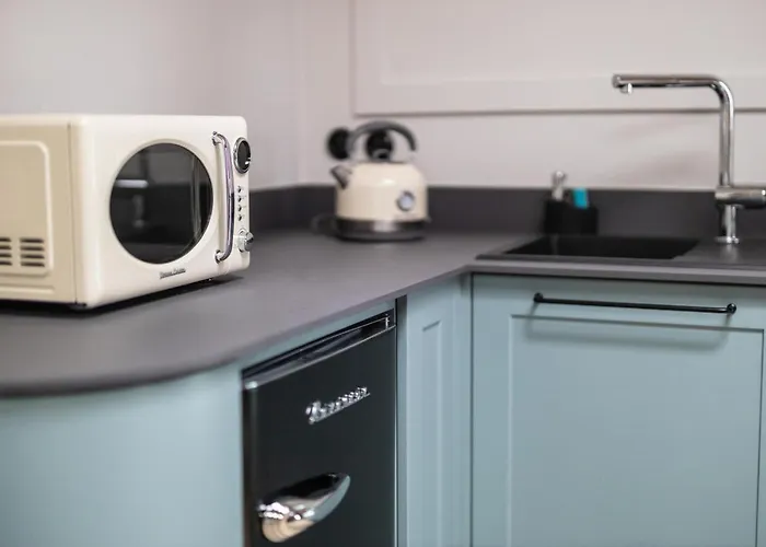 Latarnik - Piotrkowska 37